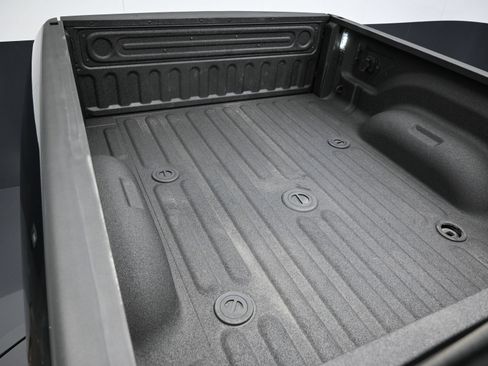 Used 2019 RAM 2500 Laramie AWD/4WD image 45