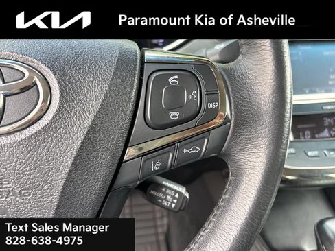 Used 2018 Toyota Avalon XLE FWD image 11