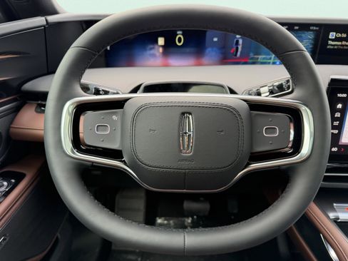 New 2026 Lincoln Nautilus Reserve w/ Jet Appearance Package AWD/4WD image 18