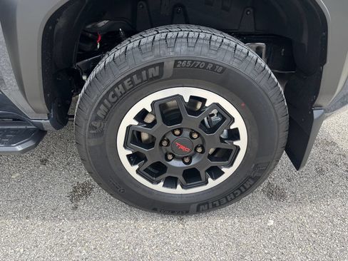 New 2026 Toyota 4Runner TRD Off-Road Premium AWD/4WD image 33