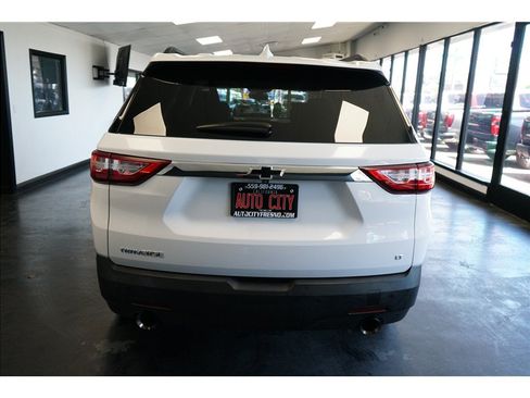 Used 2020 Chevrolet Traverse LT FWD image 6