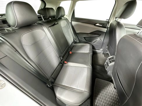 Used 2023 Volkswagen Taos SE image 25