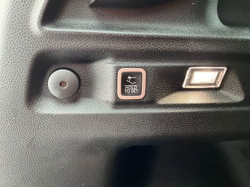 Used 2023 Jeep Grand Cherokee L Limited image 28