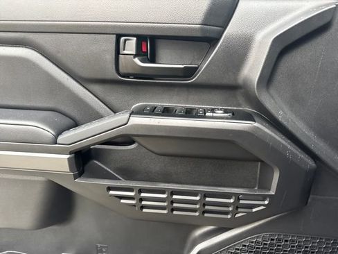 Used 2025 Toyota Tacoma SR5 image 17