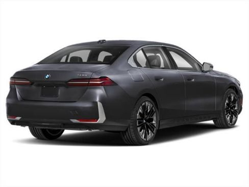 New 2026 BMW 530i xDrive w/ Convenience Package AWD/4WD image 2
