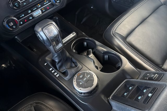 Used 2025 Ford Bronco Outer Banks AWD/4WD image 26