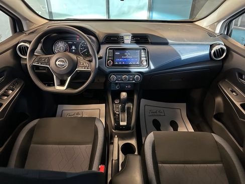 Used 2025 Nissan Versa SV w/ Trunk Package FWD image 9