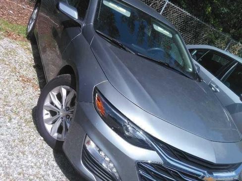 Used 2025 Chevrolet Malibu LT FWD image 4