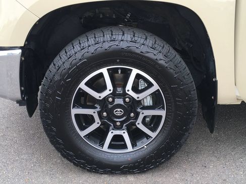 Used 2017 Toyota Tundra SR5 w/ TRD Off Road Package AWD/4WD image 37