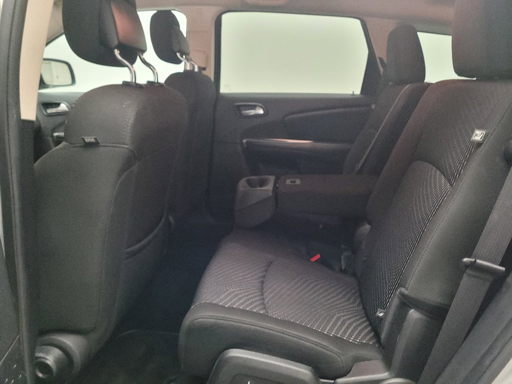 Used 2019 Dodge Journey SE w/ Connectivity Group FWD image 18