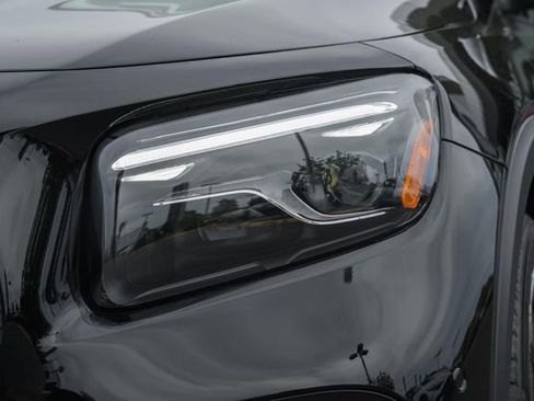 New 2026 Mercedes-Benz GLB 250 4MATIC image 14