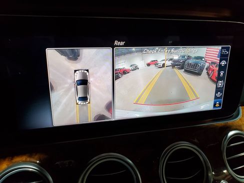 Used 2020 Mercedes-Benz E 350 Sedan image 32