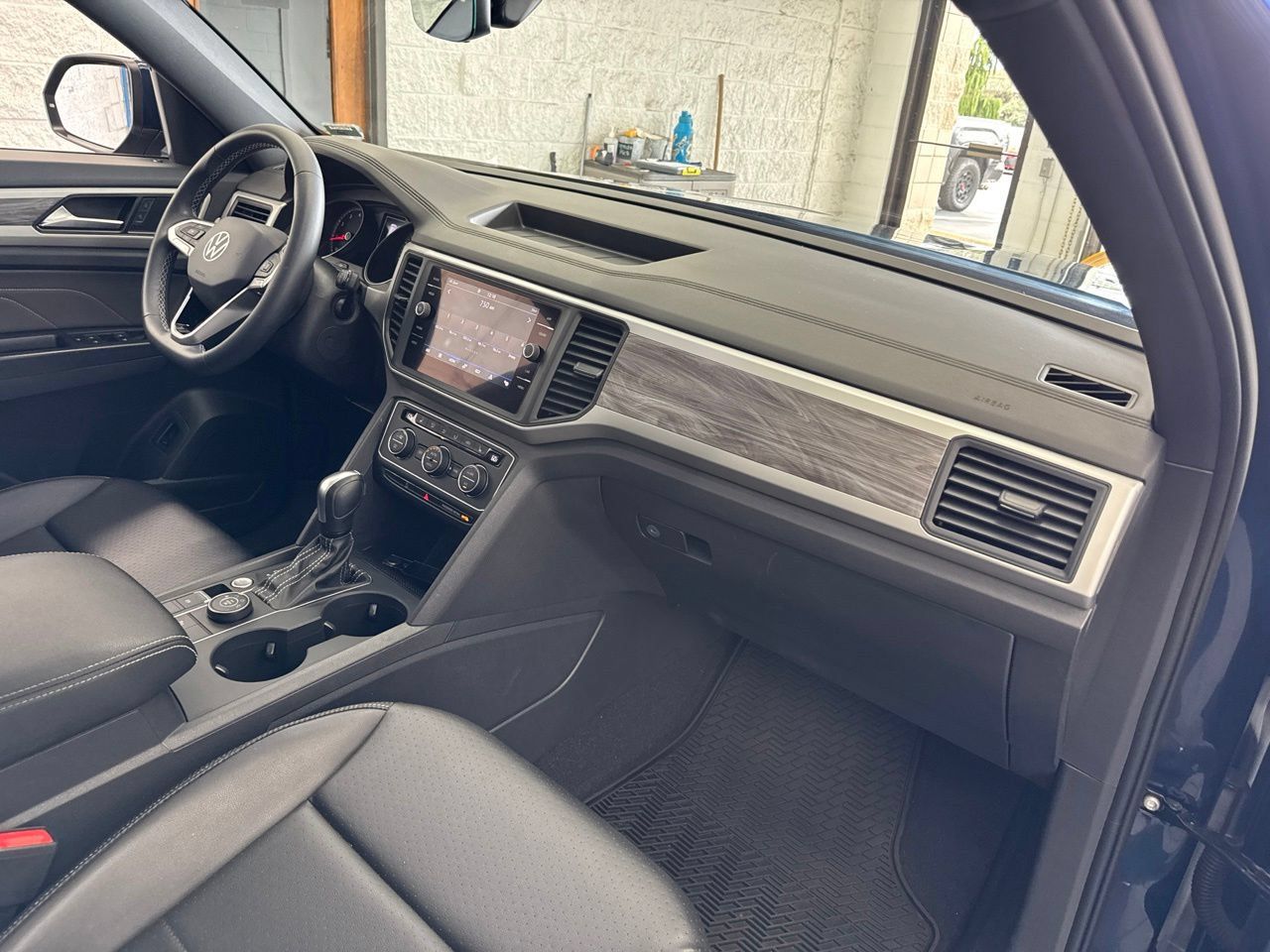 Used 2021 Volkswagen Atlas Cross Sport SE w/ Panoramic Sunroof Package AWD/4WD image 54