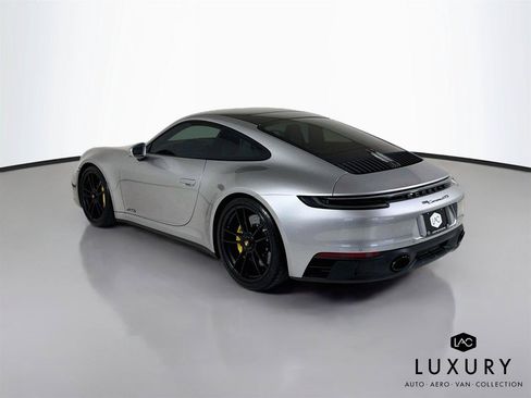 Used 2024 Porsche 911 Carrera GTS w/ Premium Package RWD image 8