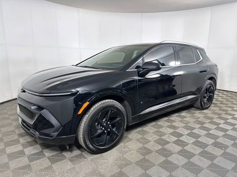 Used 2024 Chevrolet Equinox EV LT image 7