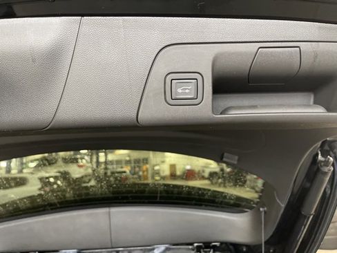 Used 2023 Buick Envision Essence w/ Sport Touring Package image 16