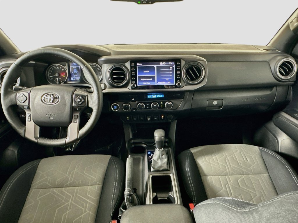 Used 2022 Toyota Tacoma TRD Sport w/ Technology Package AWD/4WD image 23