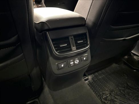 Used 2023 Subaru Outback Wilderness AWD/4WD image 33