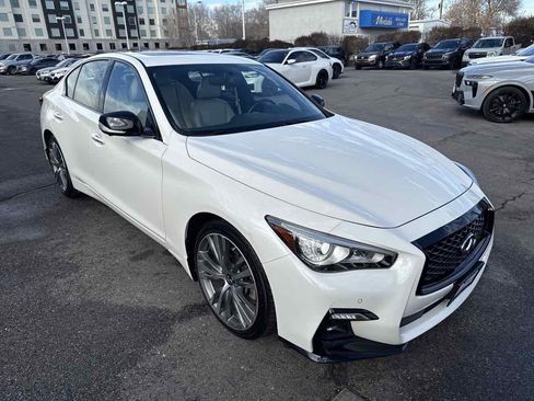 Used 2023 INFINITI Q50 Sensory image 4