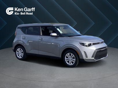 New 2025 Kia Soul LX