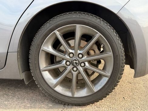 Used 2013 Lexus CT 200h w/ Premium Pkg w/Navigation FWD image 6