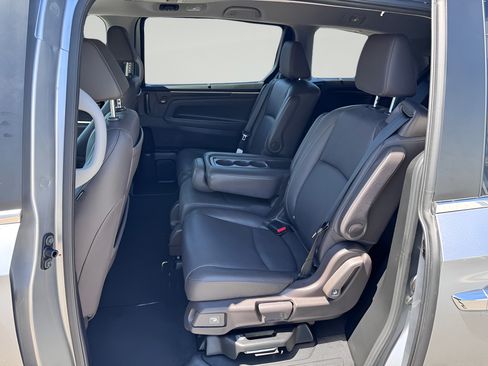Used 2023 Honda Odyssey Touring image 33