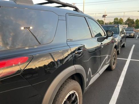 Used 2023 Nissan Pathfinder Rock Creek AWD/4WD image 5