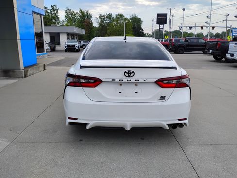 Used 2022 Toyota Camry SE AWD/4WD image 8