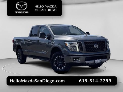 Used 2019 Nissan Titan PRO-4X w/ Pro-4x Convenience Package AWD/4WD image 1