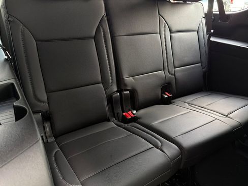 Used 2026 GMC Yukon XL Denali w/ Denali Reserve Package AWD/4WD image 17