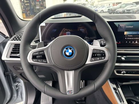 New 2026 BMW X5 xDrive50e w/ M Sport Package image 29