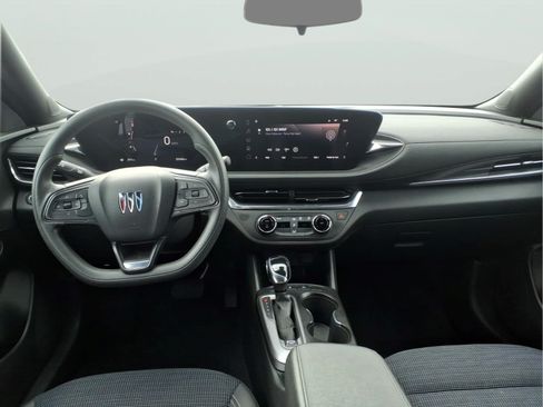 Used 2026 Buick Envista Preferred FWD image 11