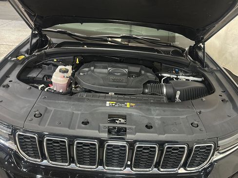 Certified 2021 Jeep Grand Cherokee L Overland image 14