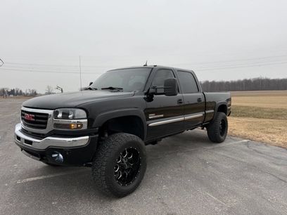 Used 2005 GMC Sierra 2500 SLT w/ Heavy-Duty Power Package