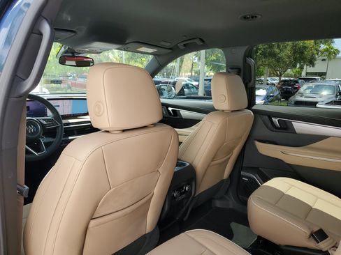 Used 2025 Buick Enclave Preferred FWD image 14