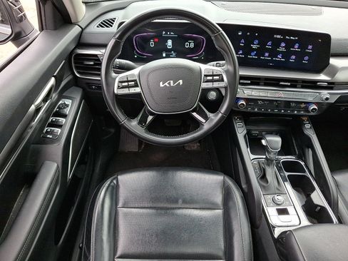Certified 2023 Kia Telluride S w/ S Sunroof Package AWD/4WD image 12