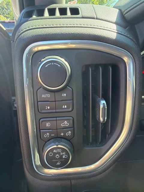 Used 2019 Chevrolet Silverado 1500 LTZ w/ LTZ Premium Package AWD/4WD image 8