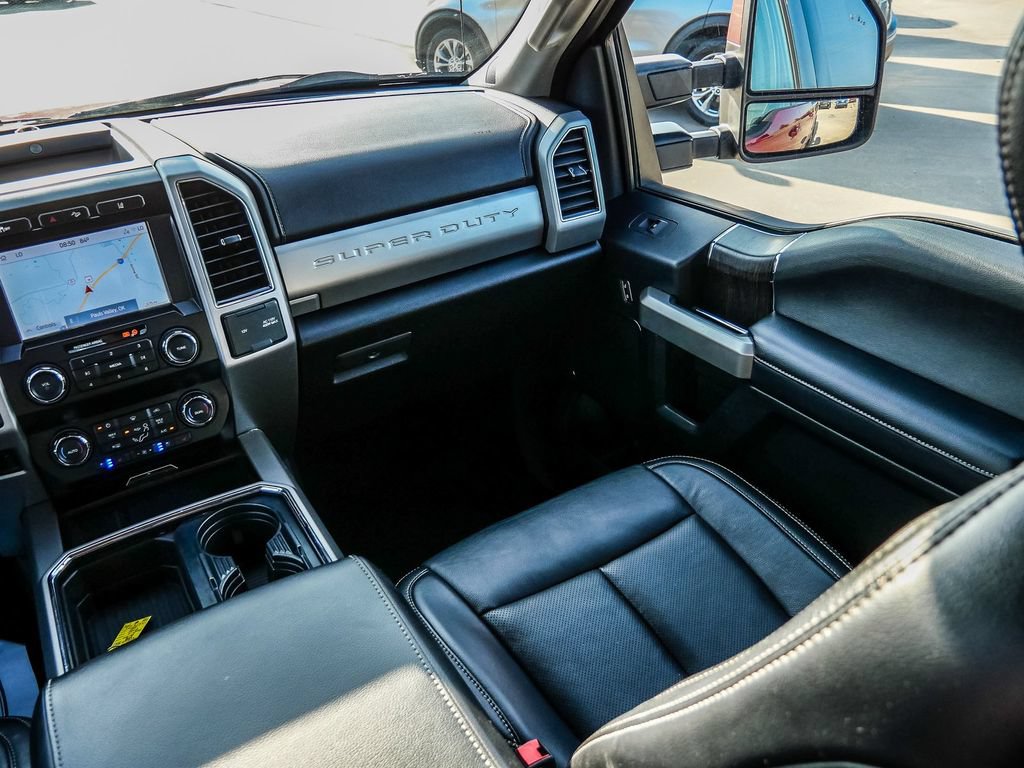 Used 2020 Ford F250 Lariat w/ Lariat Ultimate Package AWD/4WD image 28