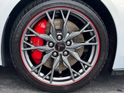 Used 2024 Chevrolet Corvette Stingray Preferred Cpe w/ Z51 Performance Package RWD image 14