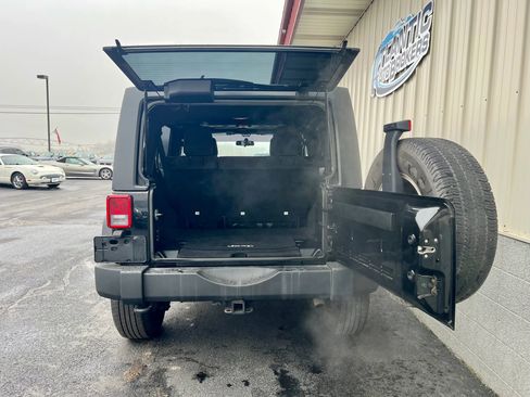 Used 2013 Jeep Wrangler Unlimited Sport w/ Connectivity Group image 5