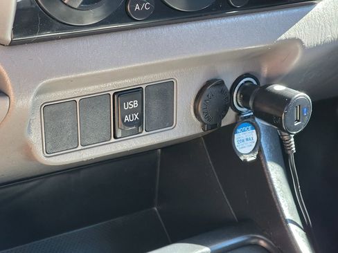 Used 2013 Toyota Tacoma 4x4 Double Cab image 32