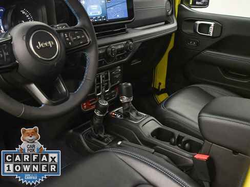 Used 2024 Jeep Wrangler Unlimited Rubicon 4xe image 35