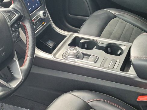 Used 2023 Ford Edge ST-Line image 20