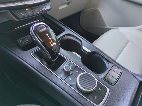 Used 2020 Cadillac XT4 Premium Luxury w/ Cold Weather Package FWD image 12