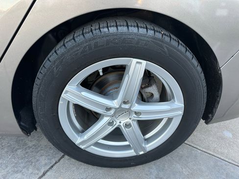 Used 2014 Hyundai Elantra SE image 49