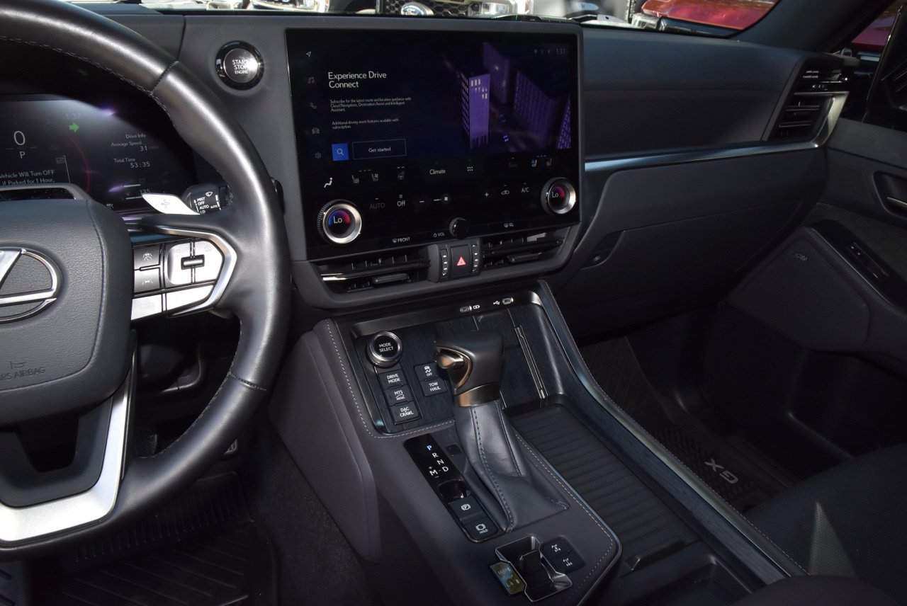 Used 2024 Lexus GX 550 AWD/4WD image 26