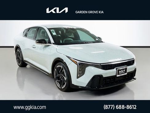 New 2026 Kia K4 GT-Line image 1