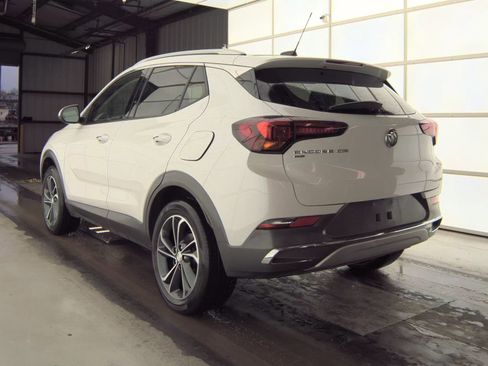 Used 2021 Buick Encore GX Essence image 10