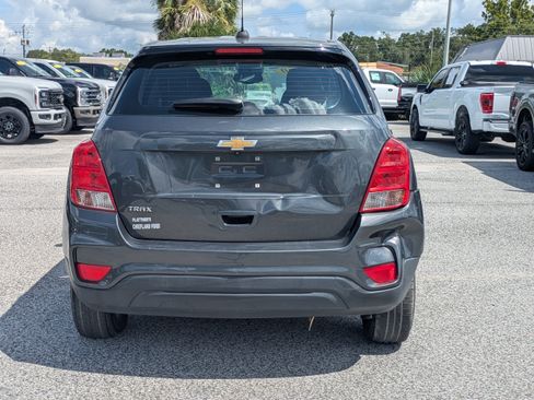 Used 2020 Chevrolet Trax LS FWD image 5