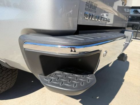 Used 2018 Chevrolet Silverado 1500 LTZ w/ Sport Package AWD/4WD image 37